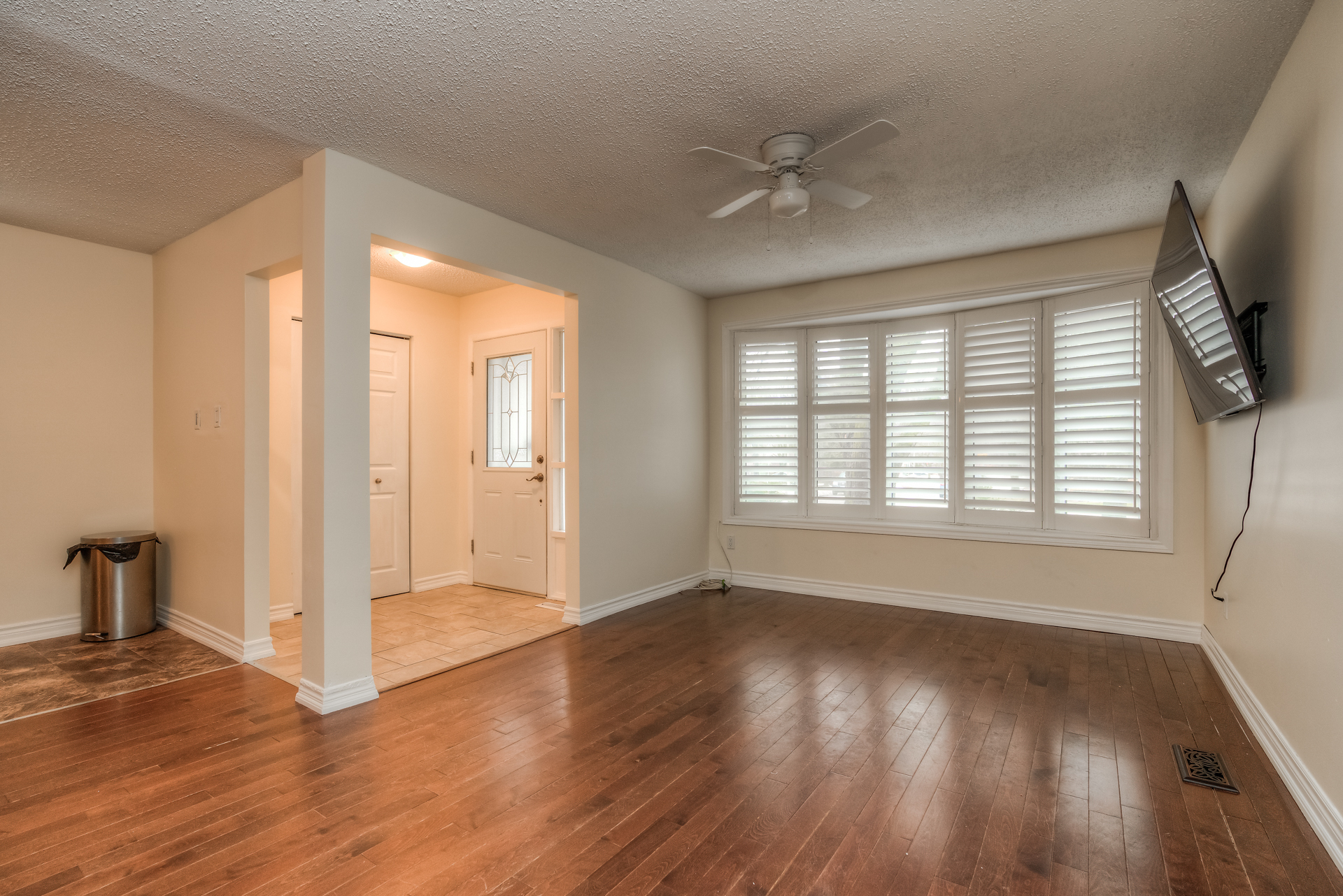 317 Westwood Drive, Kitchener Property Listing