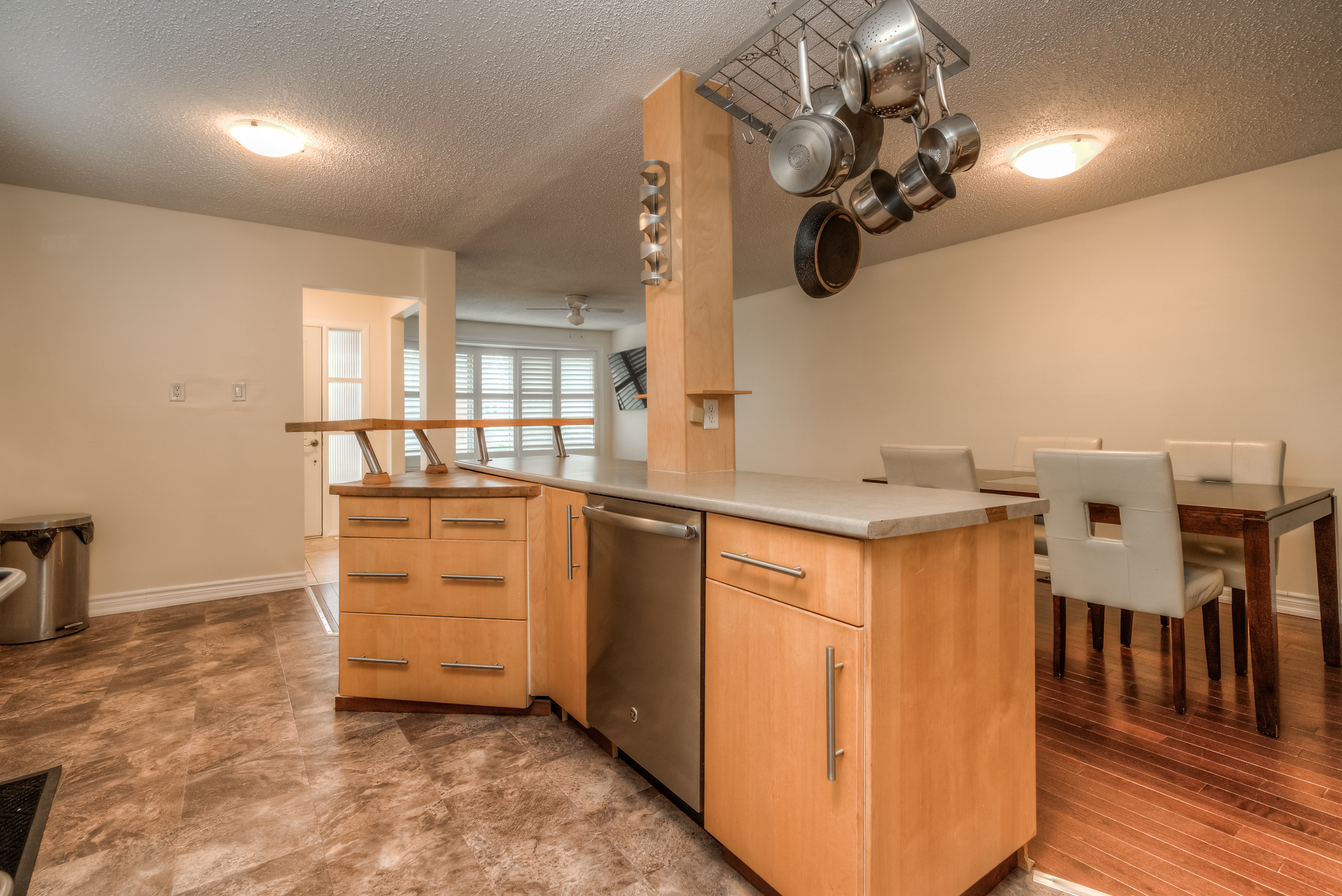 317 Westwood Drive, Kitchener Property Listing